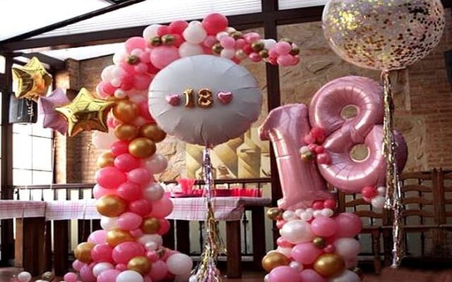Come creare un arco di palloncini per una festa