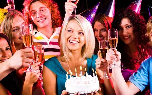 Come organizzare una festa di 18 anni in discoteca