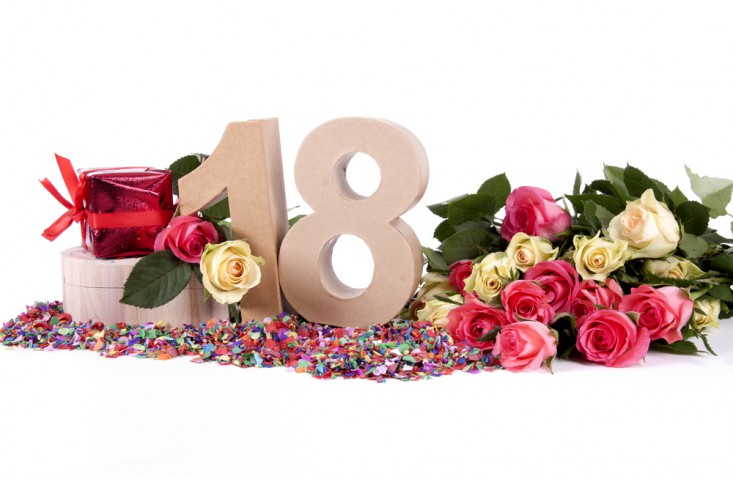 Quali fiori regalare alla fidanzata per i suoi 18 anni - Festa 18 anni  Milano: Migliori Locali per il Diciottesimo