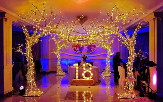 Idee e consigli per come decorare la location per una Festa di 18 Anni a Milano in estate