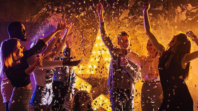 Quanto prima organizzare la festa di 18 anni: guida alla pianificazione perfetta