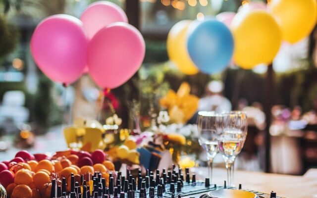 DJ per Feste 18 Anni Milano: Animazione e Musica