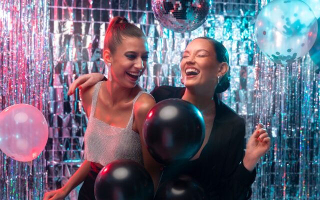 Diciottesimo in discoteca a Milano: come funziona, quanto costa e come scegliere