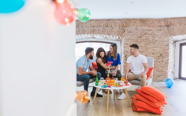 In Quale Quartiere di Milano Festeggiare i 18 Anni: Come il Posto Giusto Cambia la Qualità della Serata