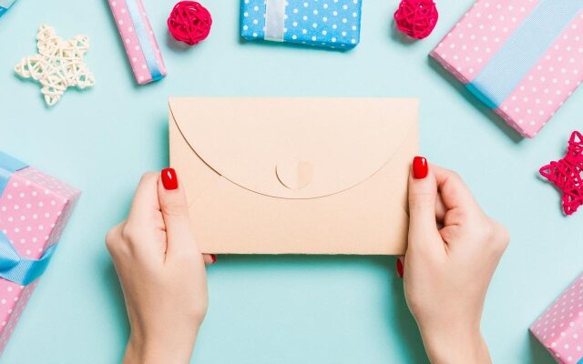 Inviti per la festa di 18 anni ad Agosto: idee digitali e consigli pratici