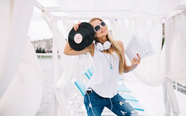 La Playlist Perfetta per il Diciottesimo di Agosto